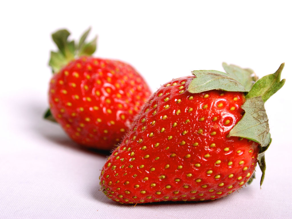 Strawberry spumoni