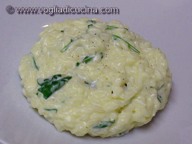 Risotto with goat cheese and arugula