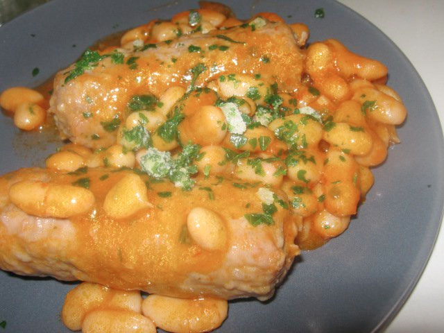 Tuscan sausages with beans