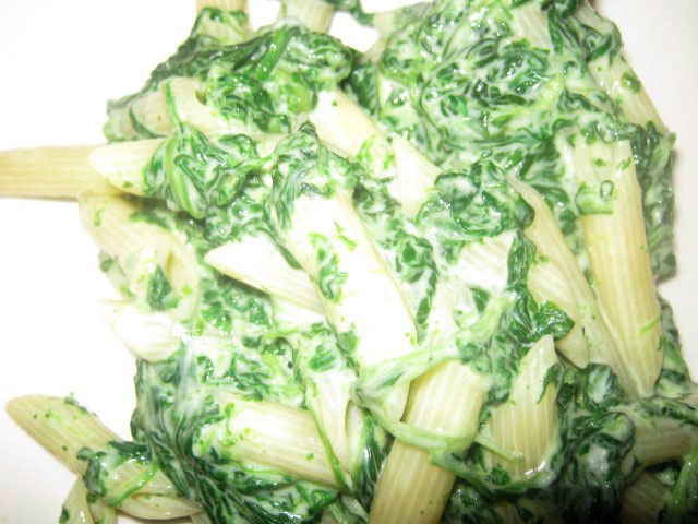 Penne gorgonzola and spinach
