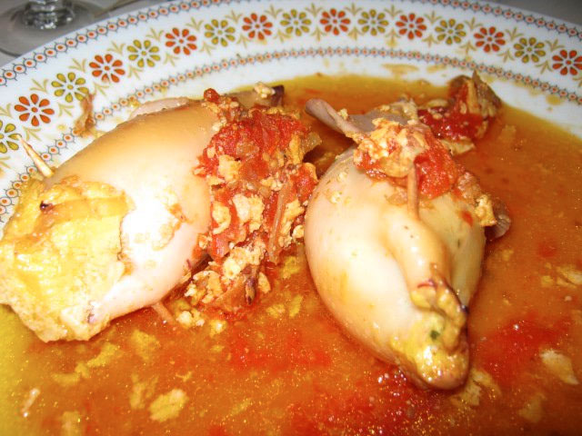 Squid stuffed with (totani con ripieno)